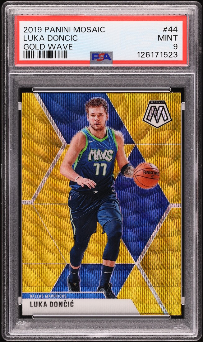 2019 Panini Mosaic Gold Wave Luka Doncic #44 PSA 9 MINT