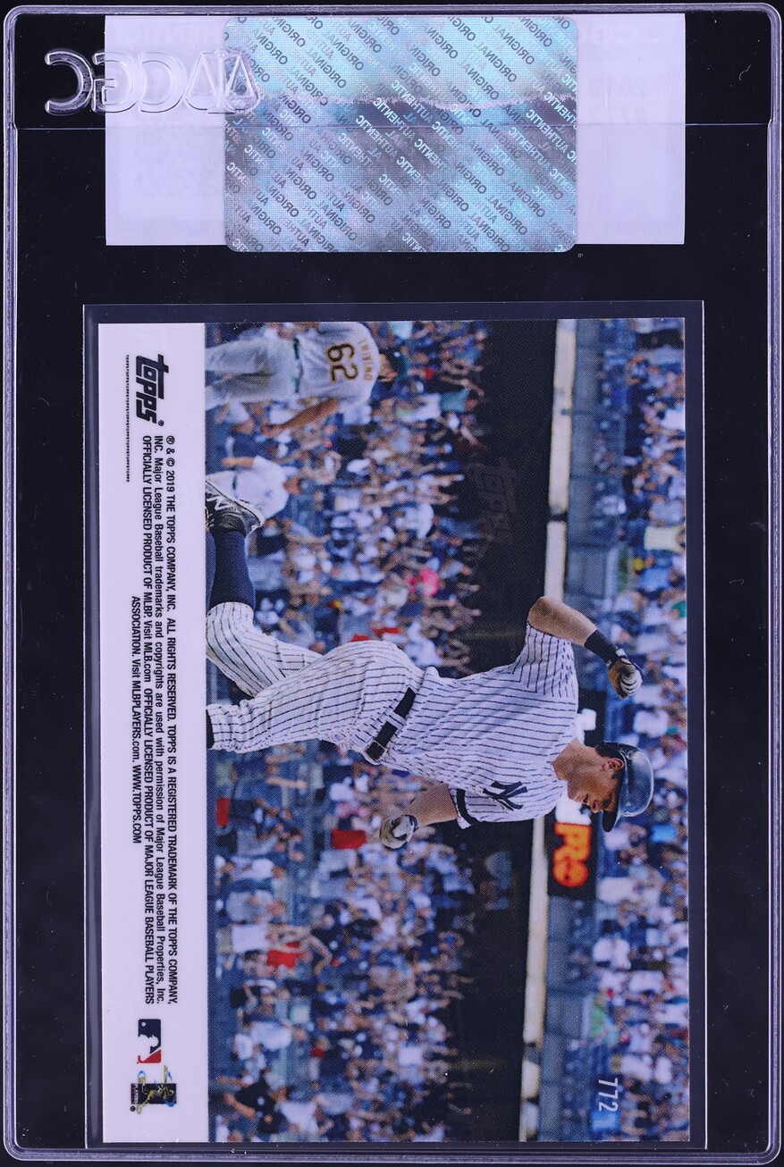 2019 Topps Now DJ LeMahieu #772 CGC AUTH