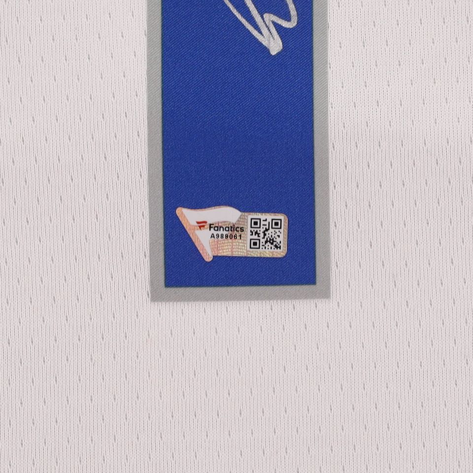 Luka Doncic Signed Autographed Dalla Mavericks Jersey - Fanatics AUTH