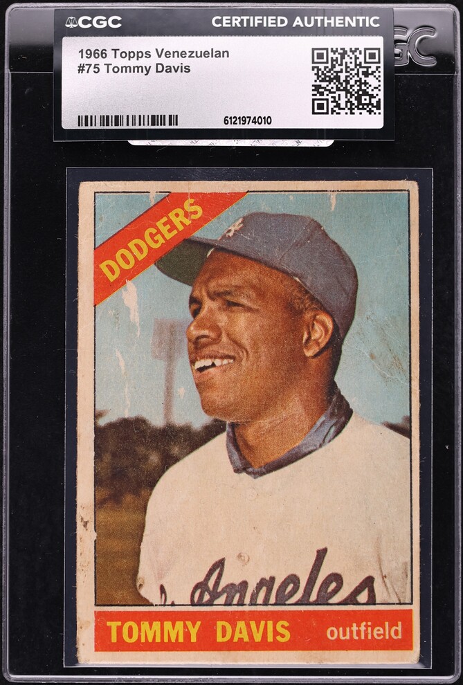 1966 Topps Venezuelan Tommy Davis #75 CGC AUTH