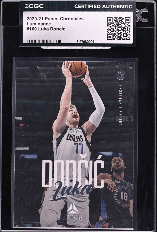 2020 Panini Chronicles Luminance Luka Doncic #160 CGC AUTH