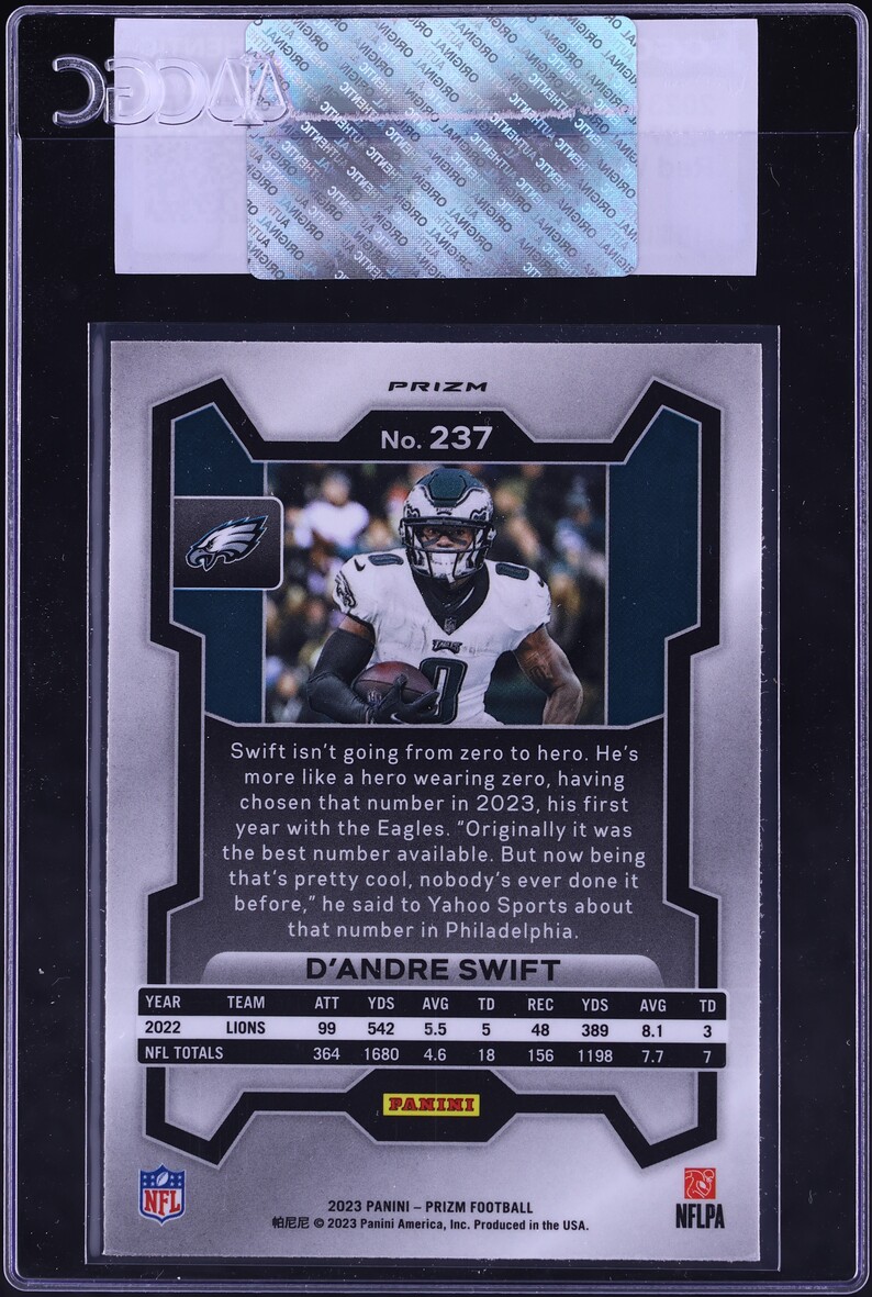 2023 Panini Prizm Red White & Blue D'Andre Swift #237 CGC AUTH