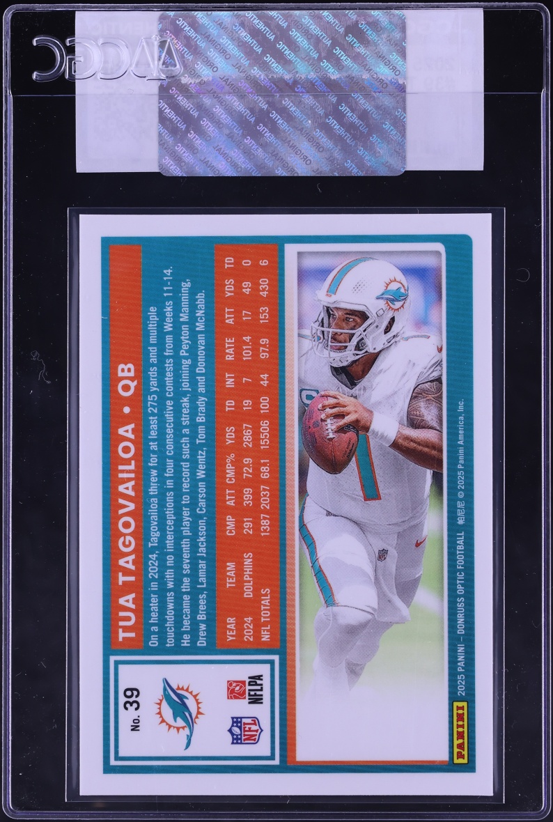 2025 Donruss Optic Tua Tagovailoa #39 CGC AUTH