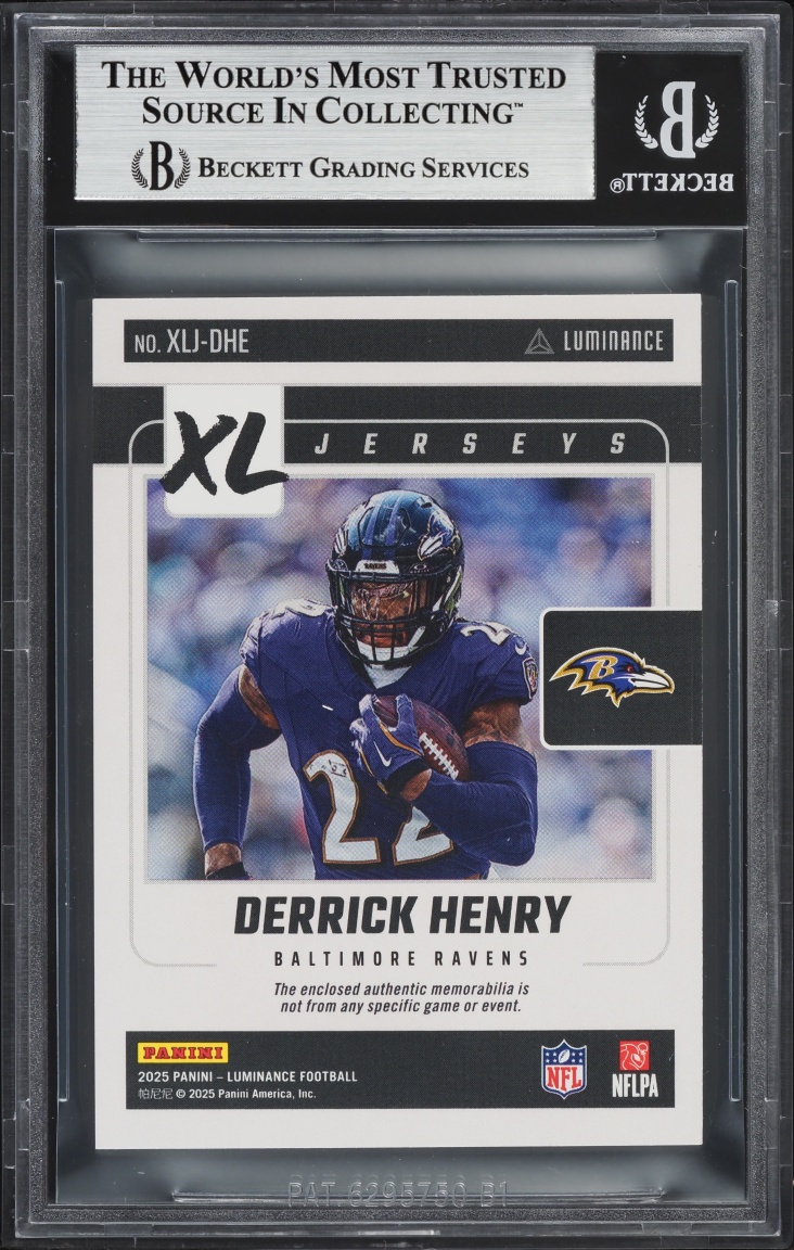 2025 Panini Luminance XL Jerseys Prime Green Derrick Henry PATCH /25 #XLJ-DHE BGS 9 MINT