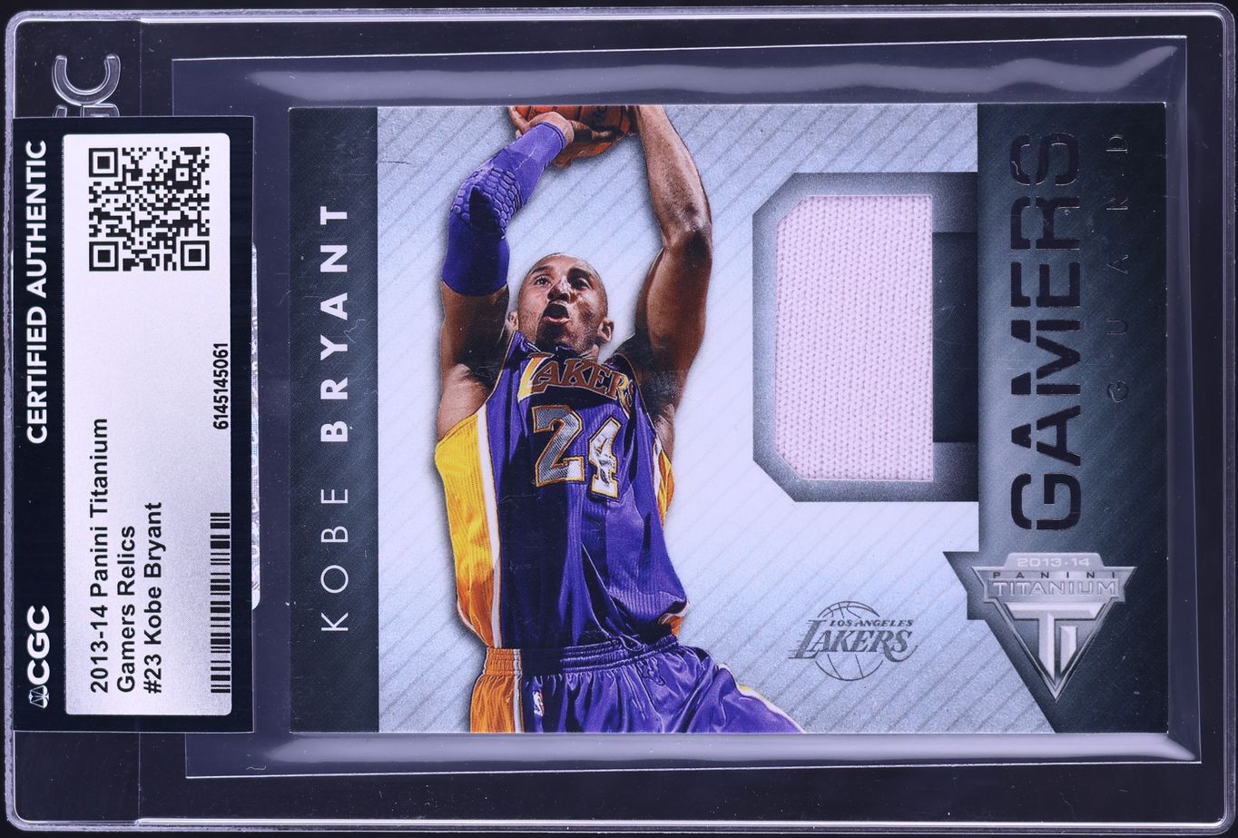 2013 Panini Titanium Gamers Relics Kobe Bryant PATCH #23 CGC AUTH