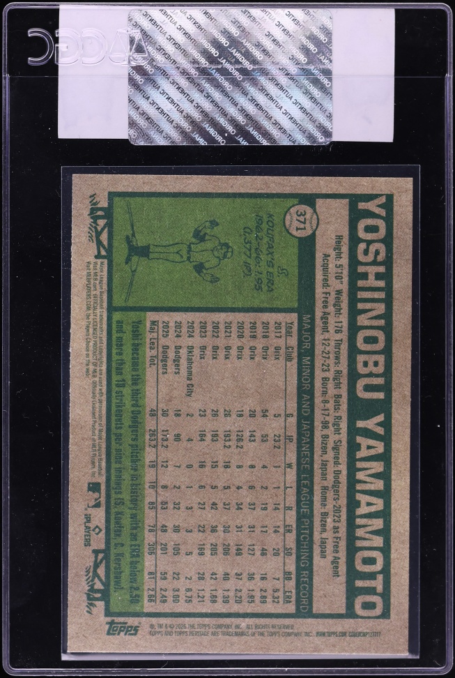 2026 Topps Heritage Yoshinobu Yamamoto #371 CGC AUTH