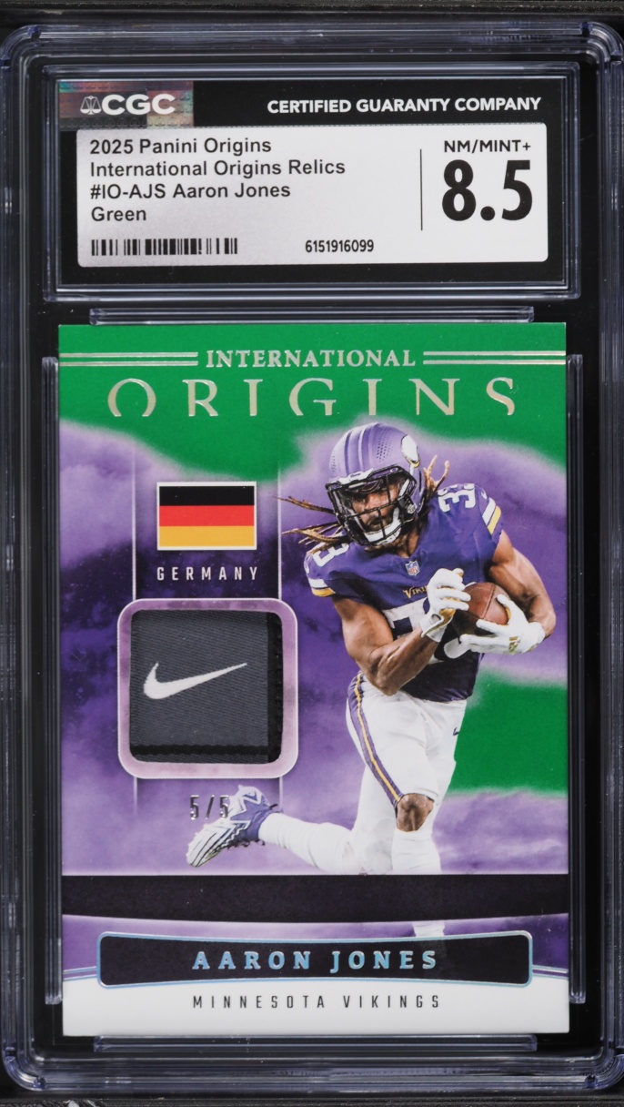 2025 Panini Origins International Green Aaron Jones PATCH /5 #IO-AJS CGC 8.5 NM-MT+