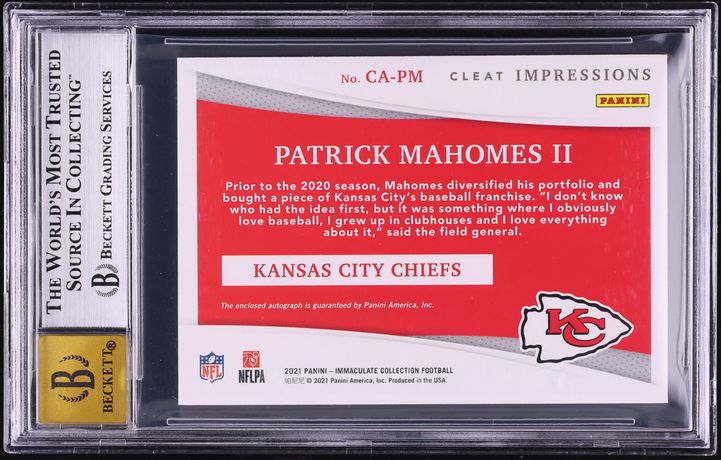 2021 Immaculate Collection Cleat Impressions Inserted '24 Patrick Mahomes II AUTO /10 BGS 8.5