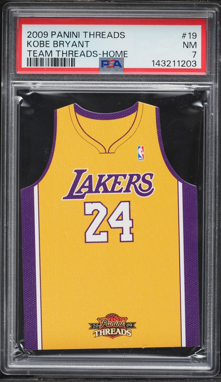 2009 Panini Threads Team Threads Home Kobe Bryant #19 PSA 7 NRMT