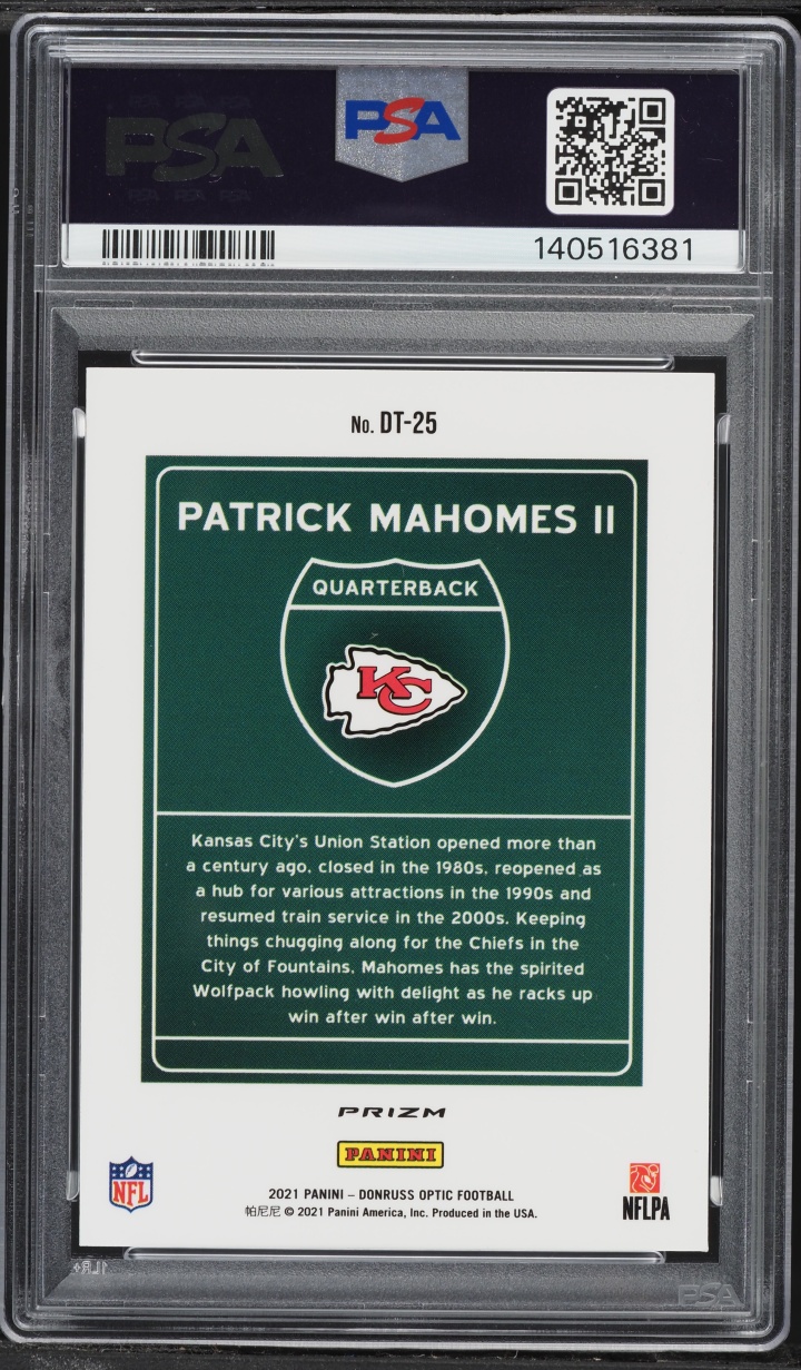 2021 Donruss Optic Downtown Prizm Patrick Mahomes II #DT-25 PSA 7 NRMT