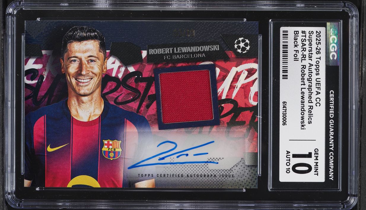 Lewandwski / バルセロナ＞Relic Auto Topps Museum Collection UEFA