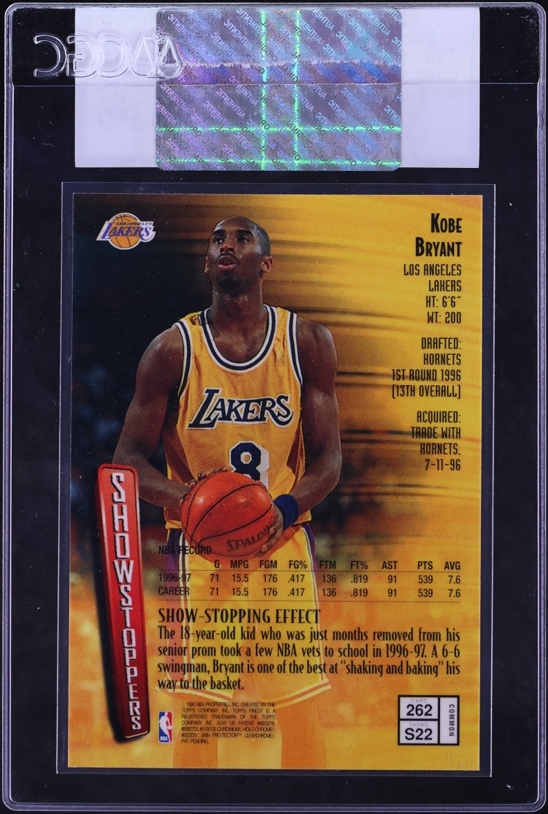 1997 Finest Basketball w/ Coating Kobe Bryant #262 CGC AUTH