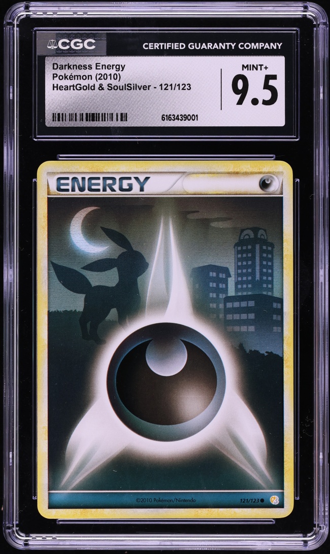 2010 Pokemon HeartGold & SoulSilver Darkness Energy #121 CGC 9.5 MINT+