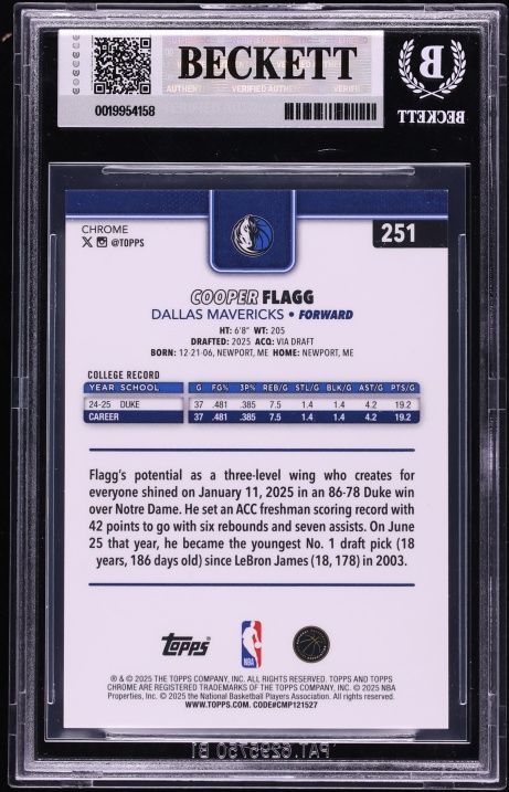 2025 Topps Chrome Raywave Gold Refractor Cooper Flagg ROOKIE /50 #251 BGS 9 MINT