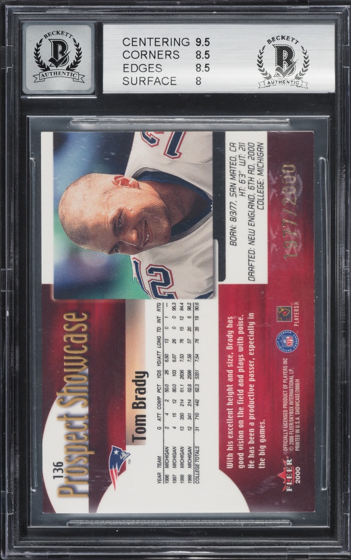 2000 Fleer Showcase Tom Brady ROOKIE AUTO /2000 #136 BAS BGS 8.5 NM-MT+