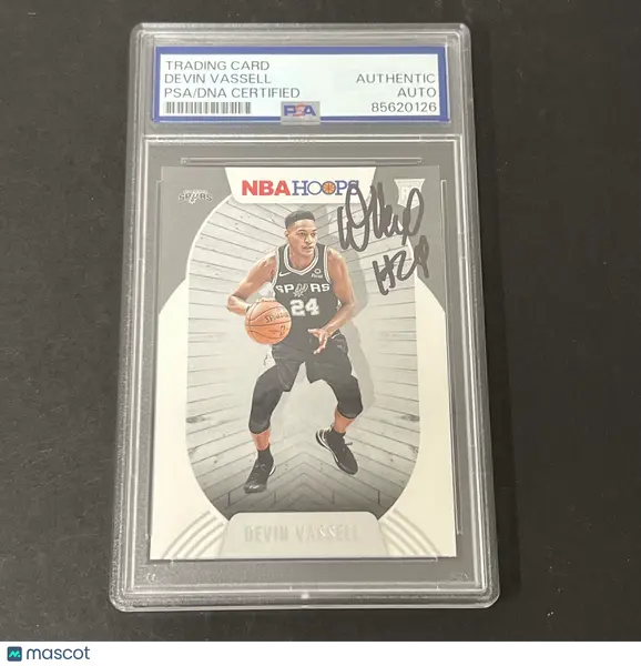 2020-21 Panini NBA Hoops #209 Devin Vassell signed card PSA Spurs
