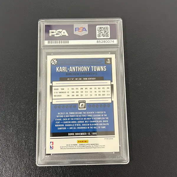 2018-19 Panini Donruss Optic#145 Karl-Anthony Towns Signed Card PSA Timberwolves