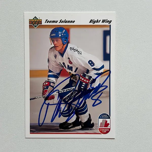 1991-92 UD Upper Deck #21 Teemu Selanne Autographed Rookie Card 