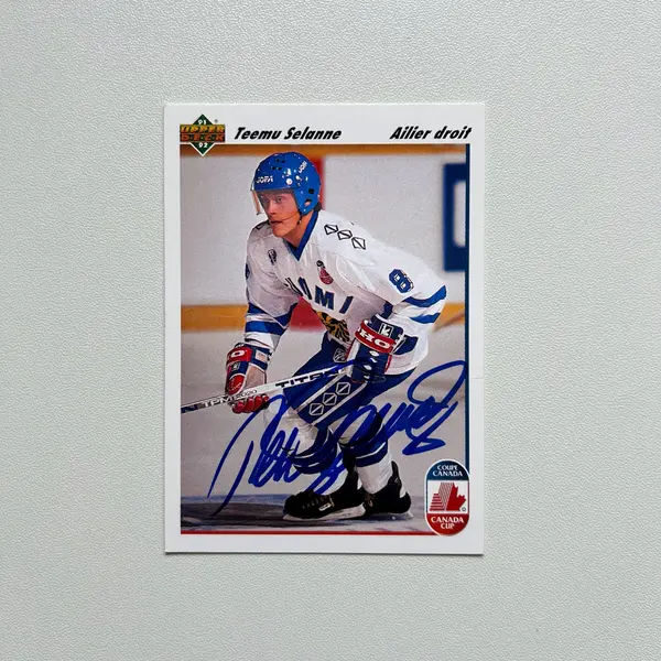 1991-92 UD Upper Deck #21 Teemu Selanne Autographed Rookie Card French 