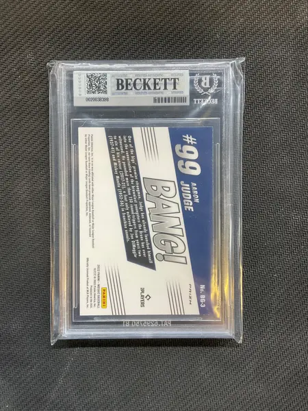 2022 Panini Mosaic Aaron Judge Bang! Refractor BGS 9 Yankees