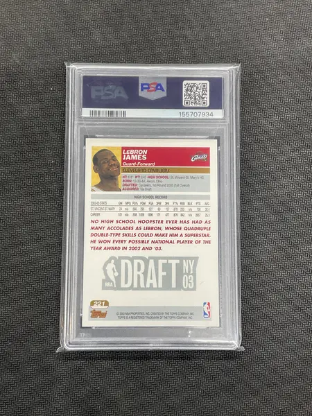 2003 Topps #221 LeBron James Rookie PSA 8 934