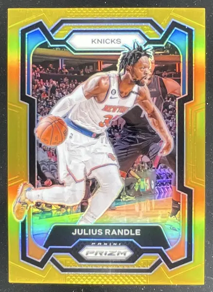 2023-24 Panini Prizm Prizms Gold #18 Julius Randle /10
